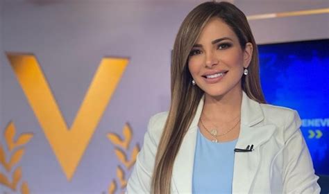 Periodista Endrina Yépez anuncia su embarazo a los .